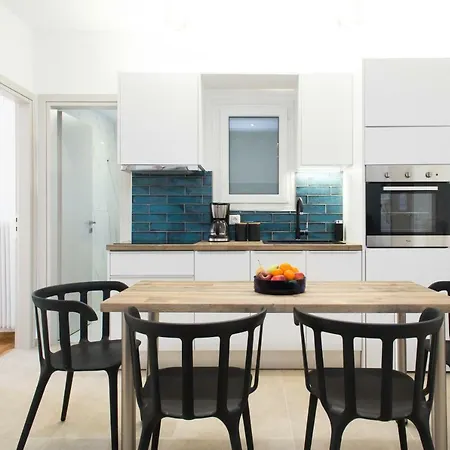 Apartment Relaxed Modern Luxury In The Center Of Lively Koukaki Athens
